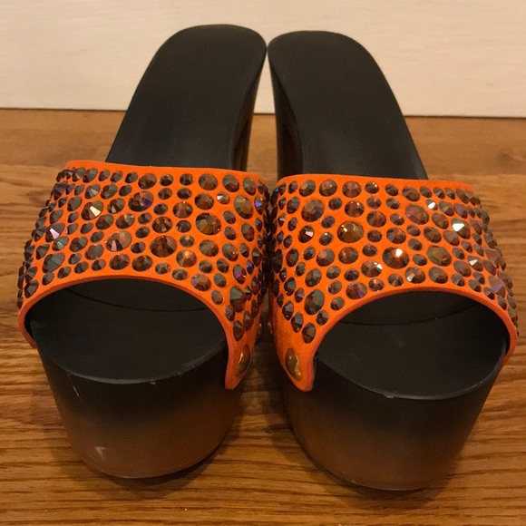 Giuseppe Zanotti Orange Sequin Block Heel Sandals - Picture 4 of 8